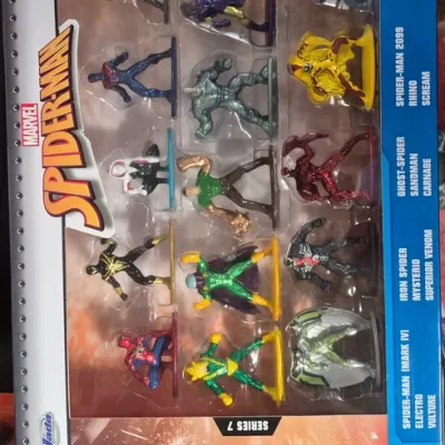 SPIDERMAN FIGURINES